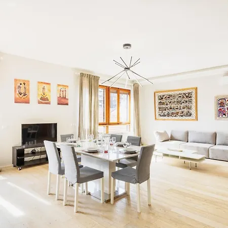 Easylife - Elegante Penthouse Sui Navigli アパート
