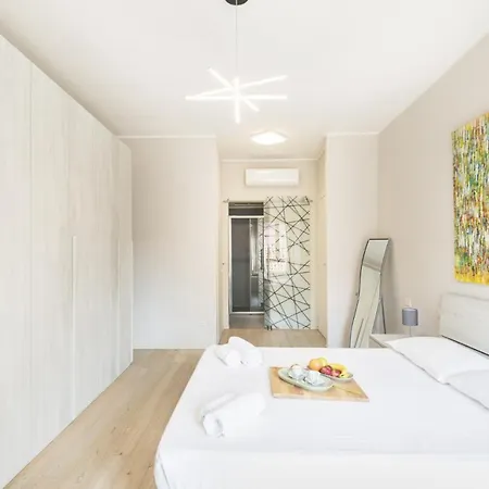 Apartament Easylife - Elegante Penthouse Sui Navigli *